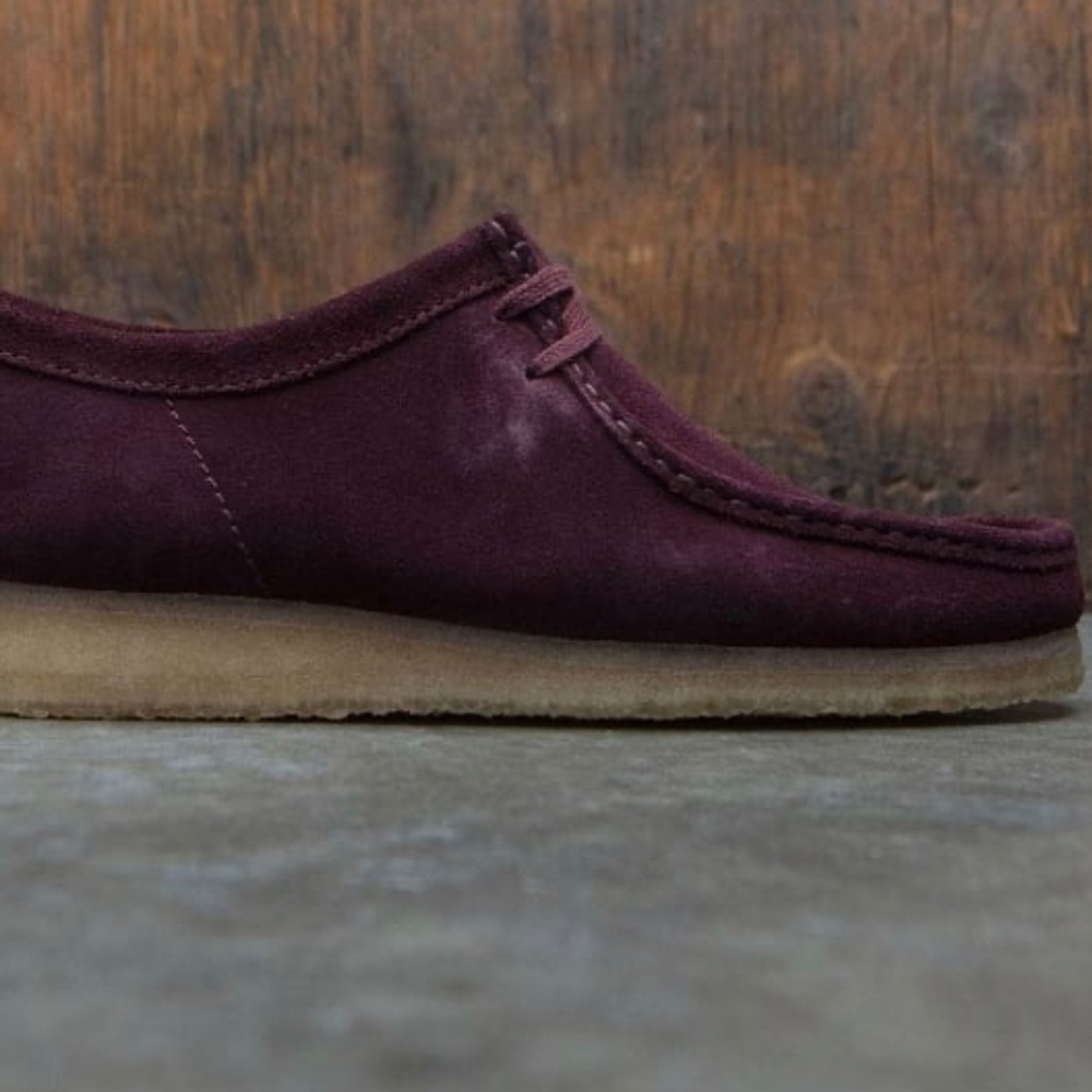 Wallabee Burgundy Suede.